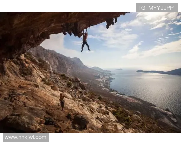 广州攀岩队在极限运动世界杯中的拼搏历程与荣耀时刻 广州攀岩队在极限运动世界杯中的拼搏历程与荣耀时刻