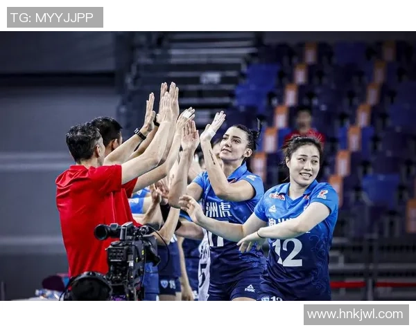 深圳排球队的精神之旅:探索排球背后的团队意识与文化传承